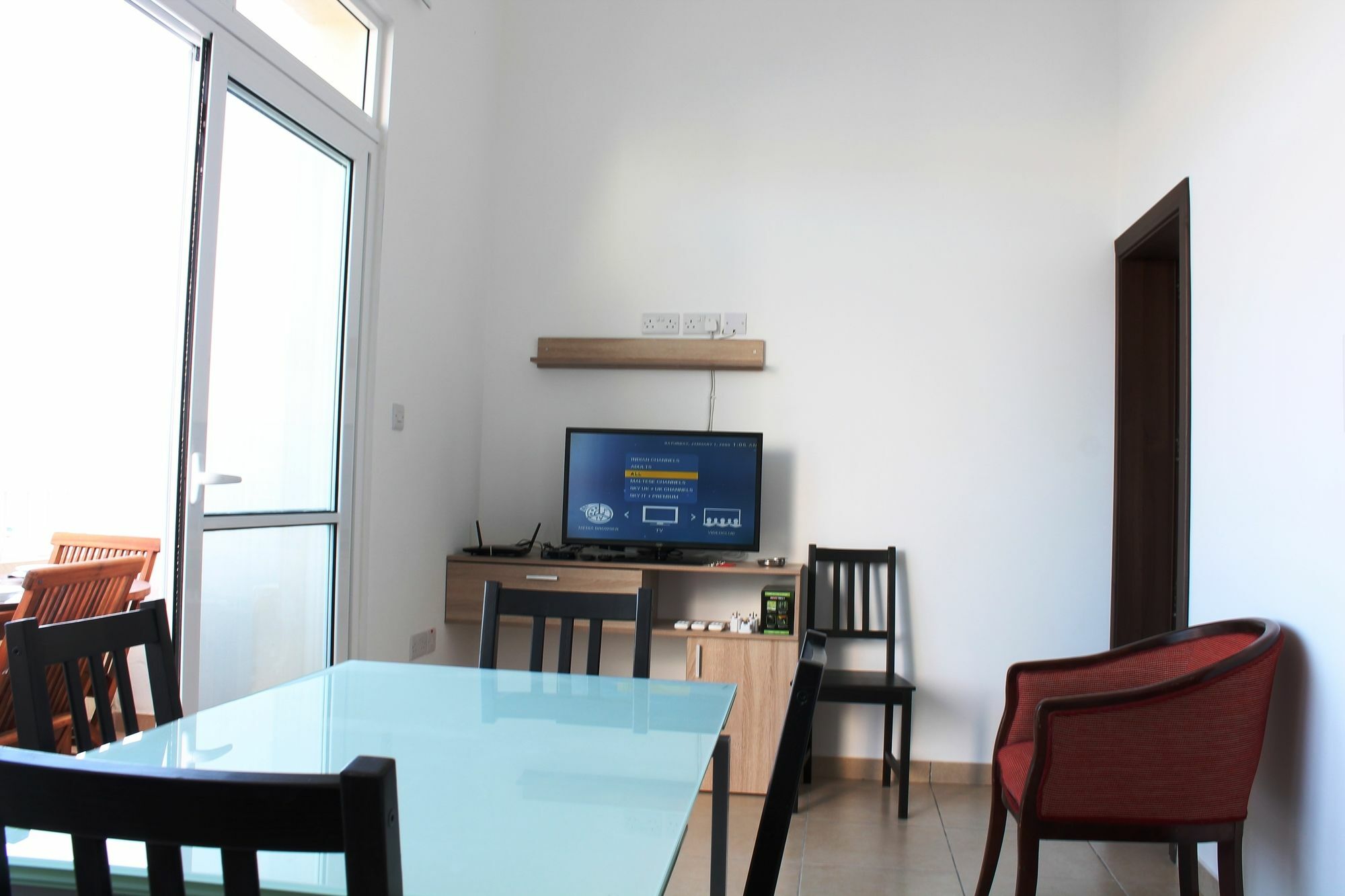 Blue Harbour Seafront 3 Bedroom Apartment, With Spectacular Sea Views From Terrace - By Getawaysmalta 圣保罗湾城 外观 照片